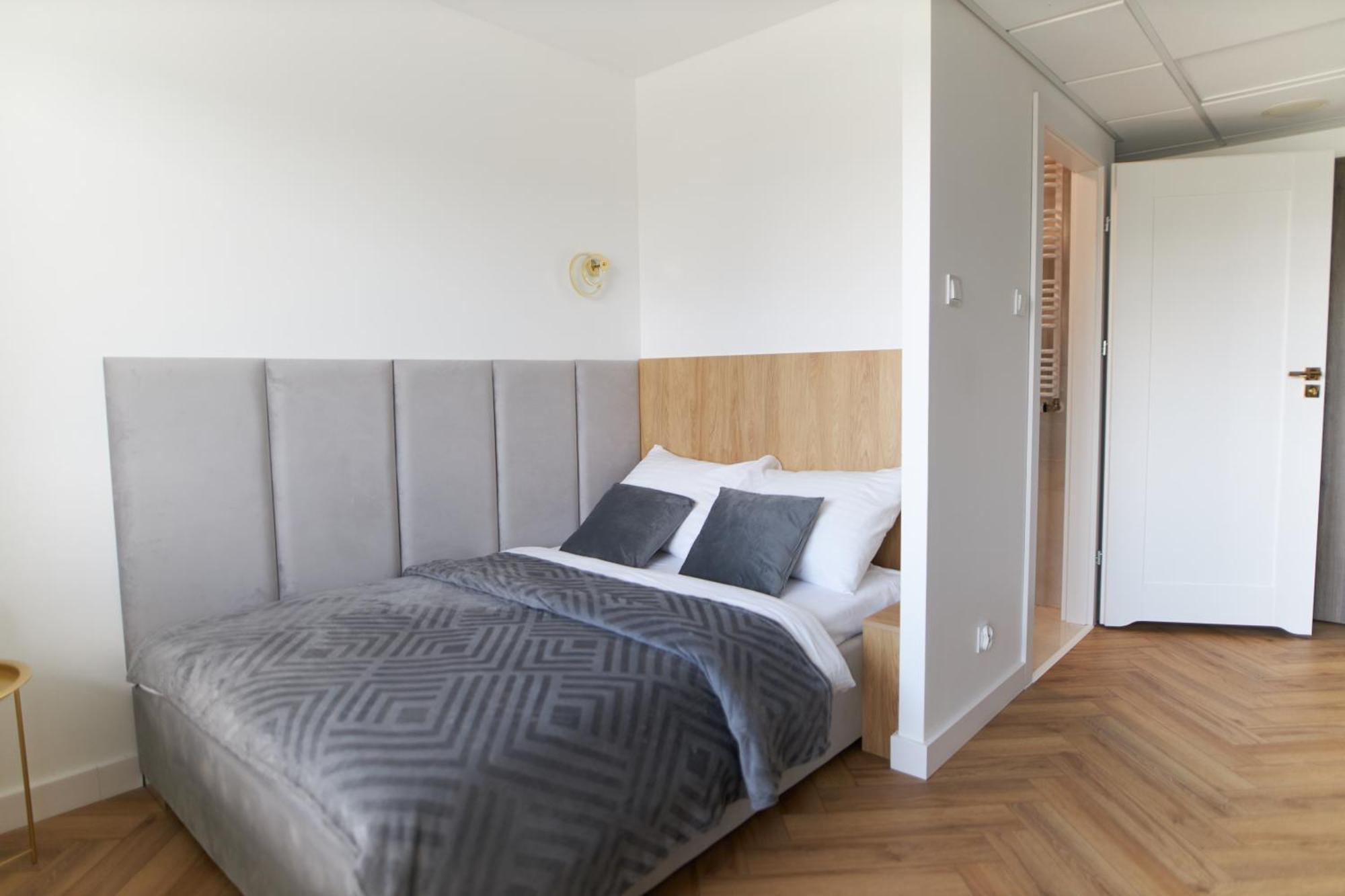 Gold Apartments Pileckiego Warsaw Ngoại thất bức ảnh